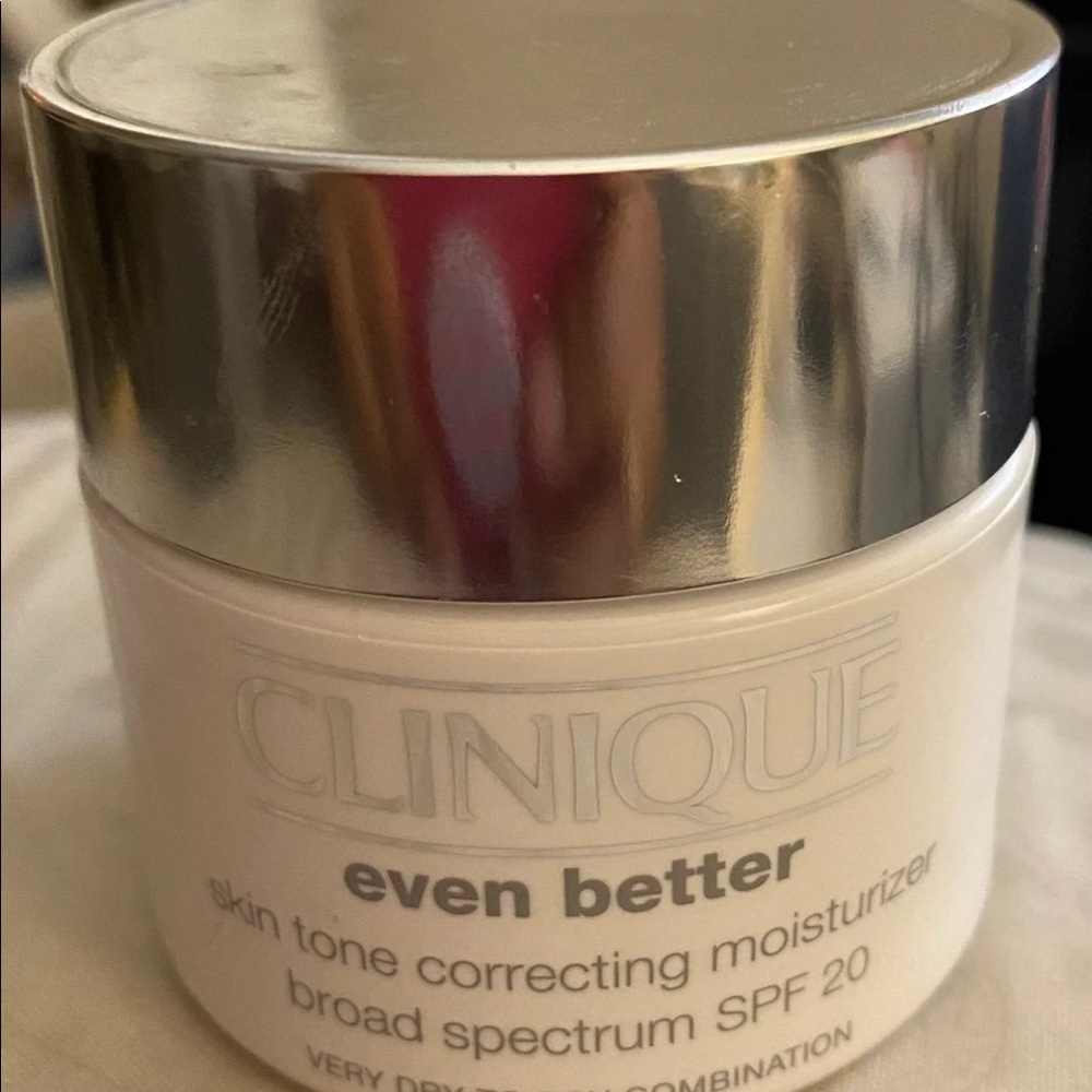 Clinique Even Better Skin Tone Cream